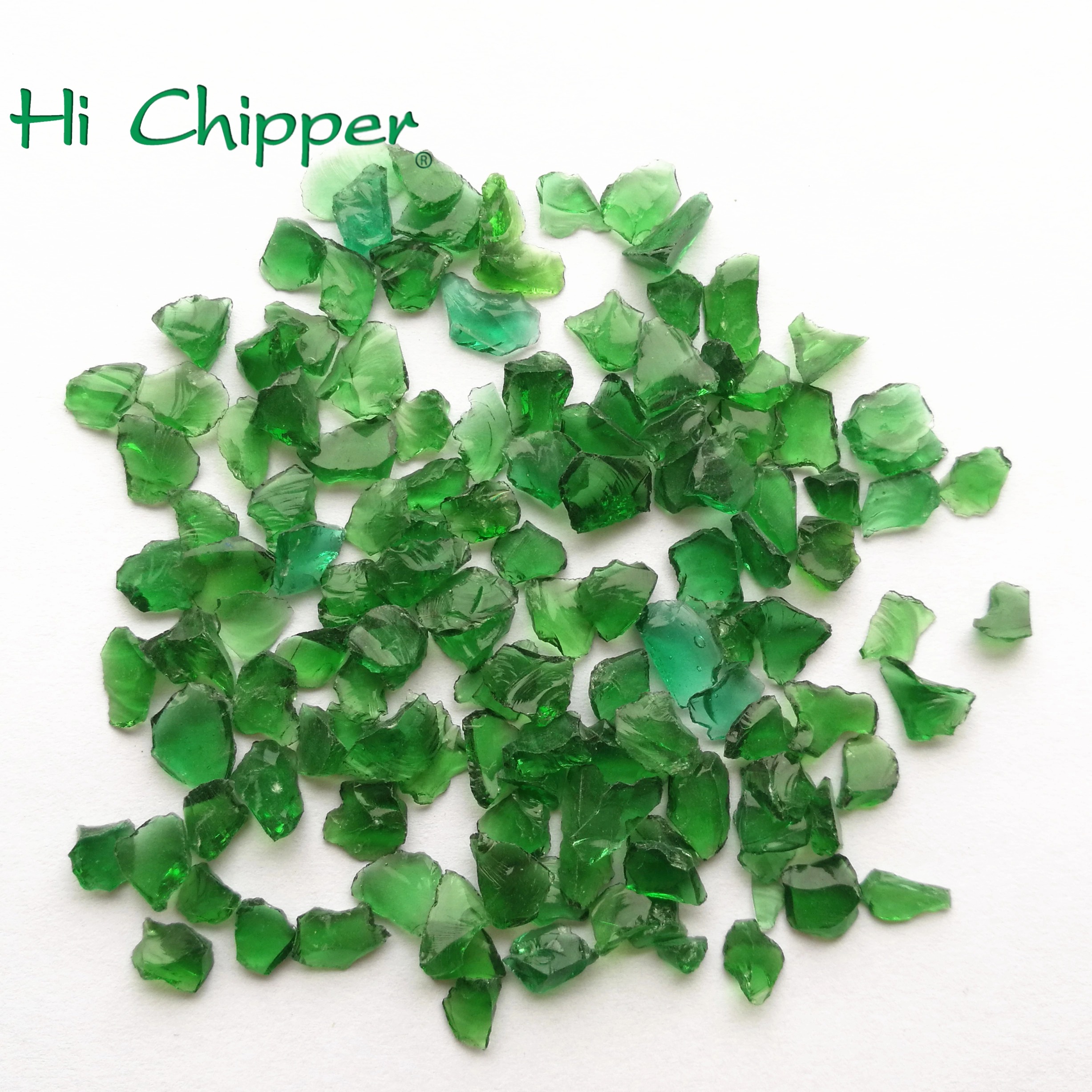 Темно -зеленые чипсы стекла